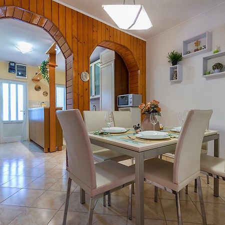 Holiday Villa Anna Primorski Dolac Bagian luar foto