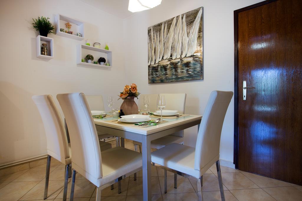 Holiday Villa Anna Primorski Dolac Bagian luar foto