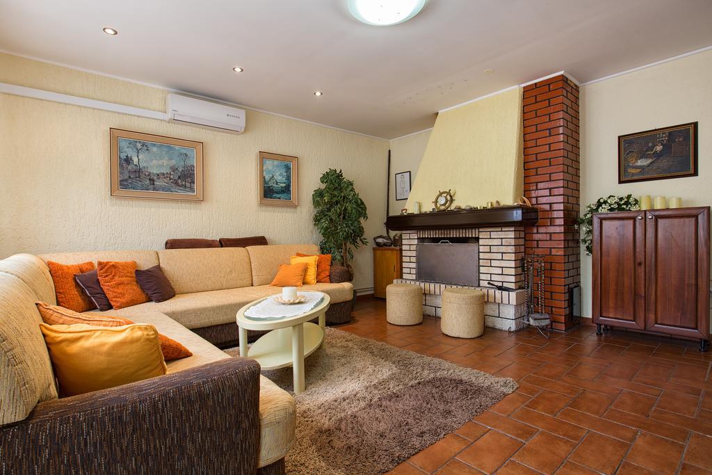 Holiday Villa Anna Primorski Dolac Bagian luar foto